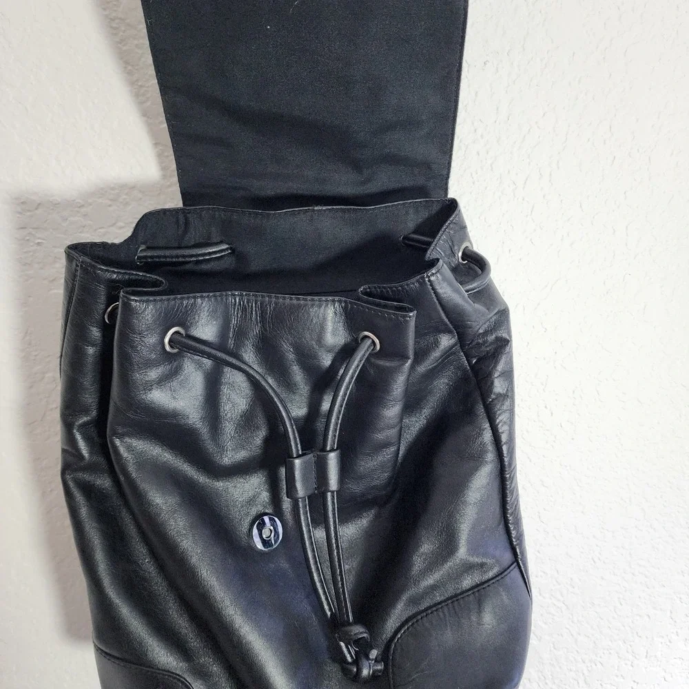 Y2K Streetwear Vintage Goth Distressed Leather Black Back Pack Purse 10'x9